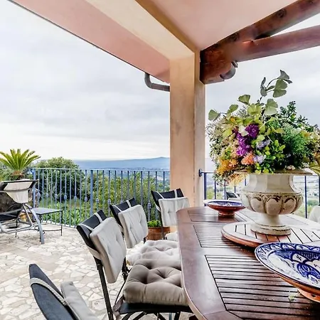 Luxurious With Swimming Pool Villa