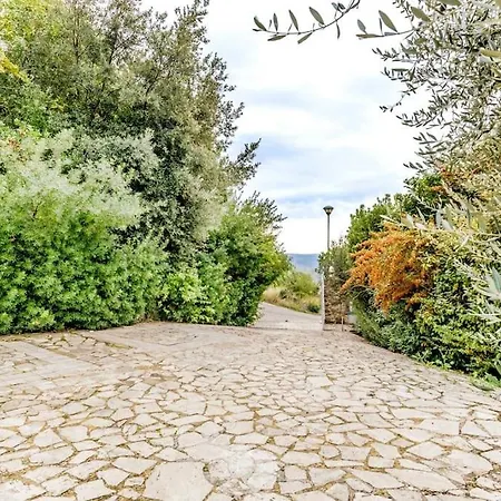 וילה Luxurious With Swimming Pool Calvi dellʼ Umbria